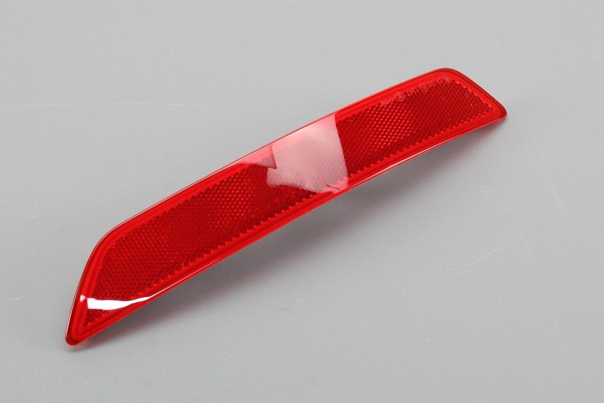 Skoda Yeti 2014-17 rear bumper reflector lens (left) 5L0945105A