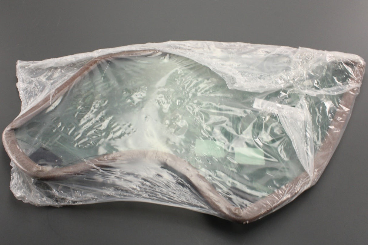 Jaguar I-Pace 2018-on door window glass (front right) T4K16294