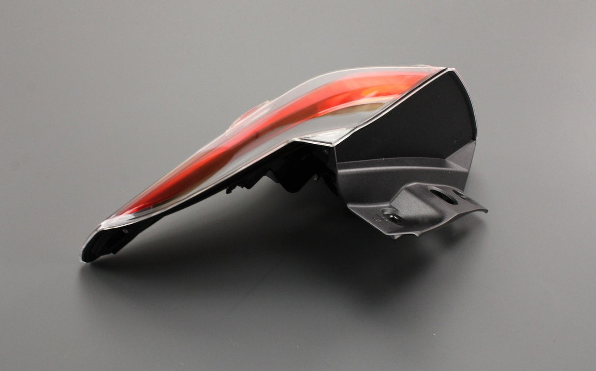 Toyota RAV4 2012-2019 rear tail light (right) 81551-42202