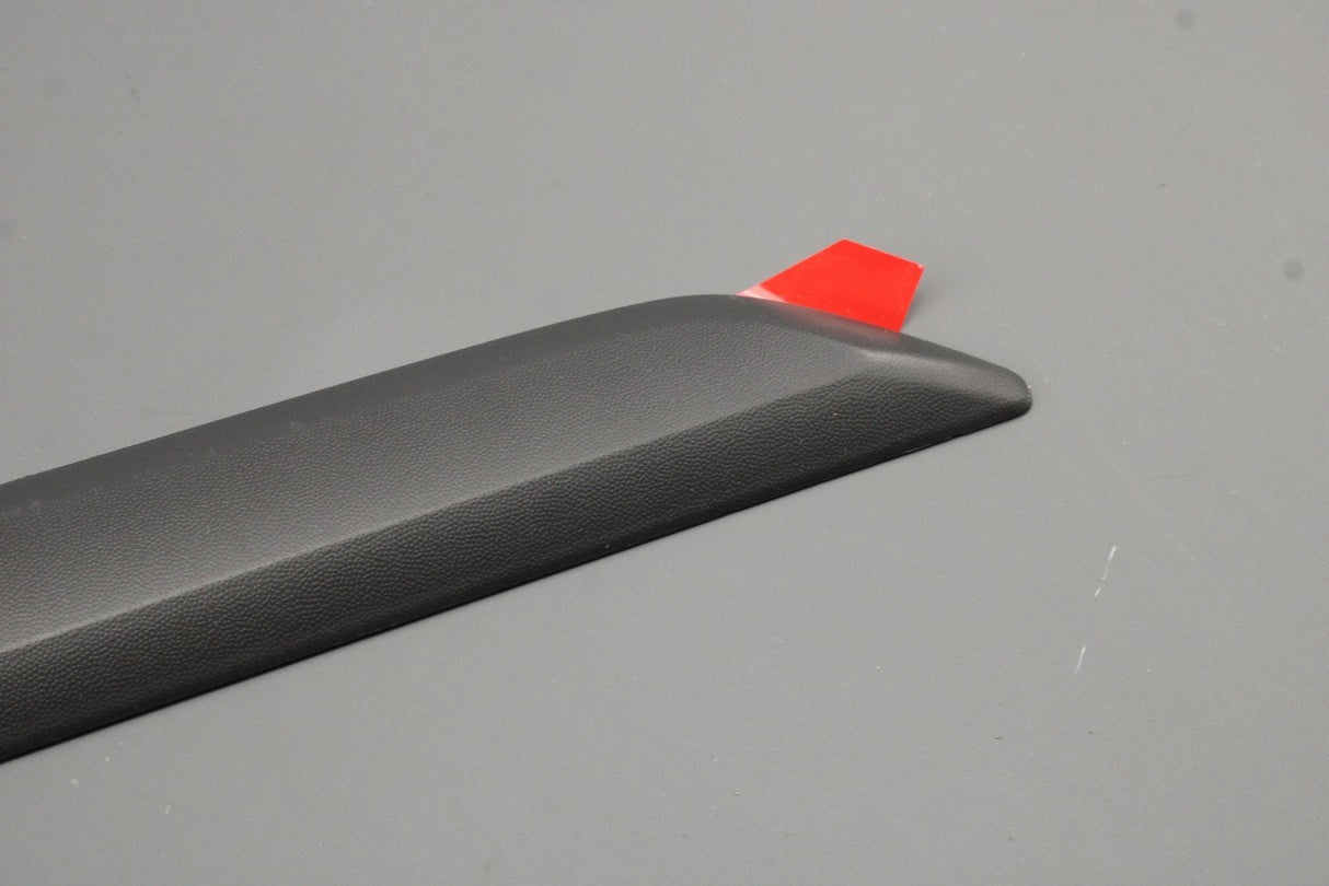 Skoda Yeti 5L 2014-2018 front door trim strip (right) 5L0853518C 9B9