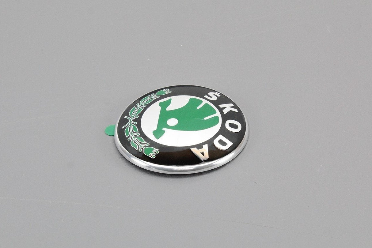 Skoda Fabia Octavia Superb Yeti front bonnet badge 3U0853621B MEL