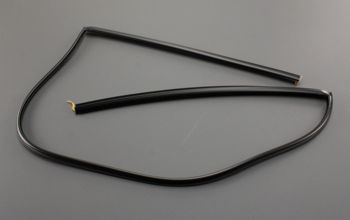 Toyota RAV4 2018-on outer windscreen moulding 75533-42070