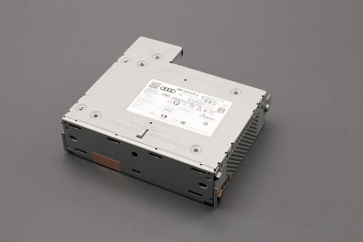 Audi e-tron A6 A7 A8 Q7 Q8 central computer control unit 4M2035070JX