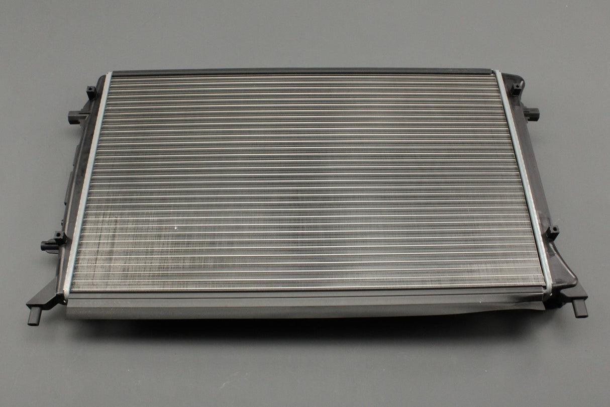 VW Golf MK5 Audi A3 Leon Octavia 2.0 FSI coolant radiator 1K0121251CJ