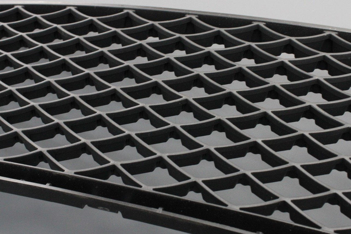 SEAT Ibiza FR 13-17 front lower radiator grille (centre) 6J0853667D 9B9