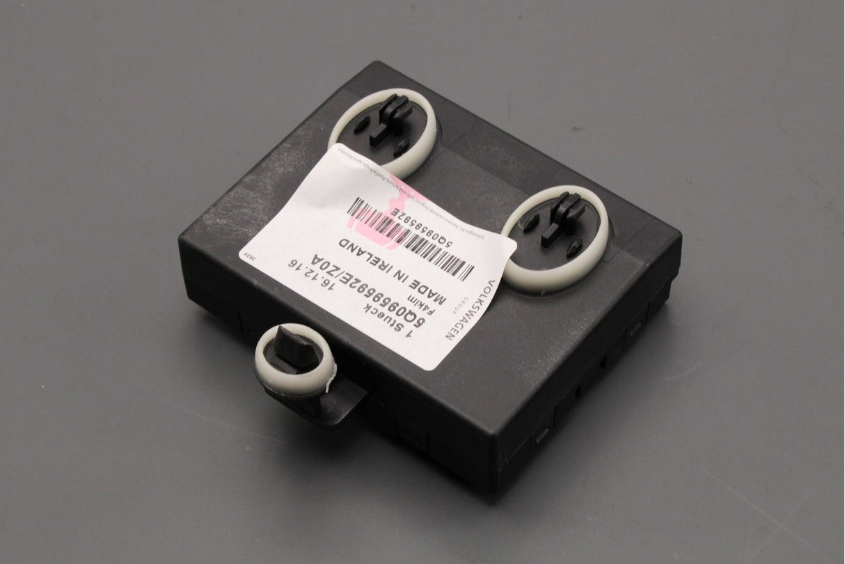 VW Golf Tiguan Audi A3 TT RS3 door control unit (left) 5Q0959592E Z0A