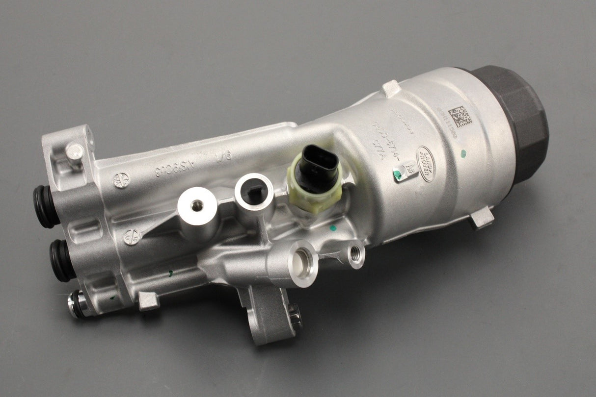 Land Rover Discovery Evoque Velar Defender oil filter assembly LR097159