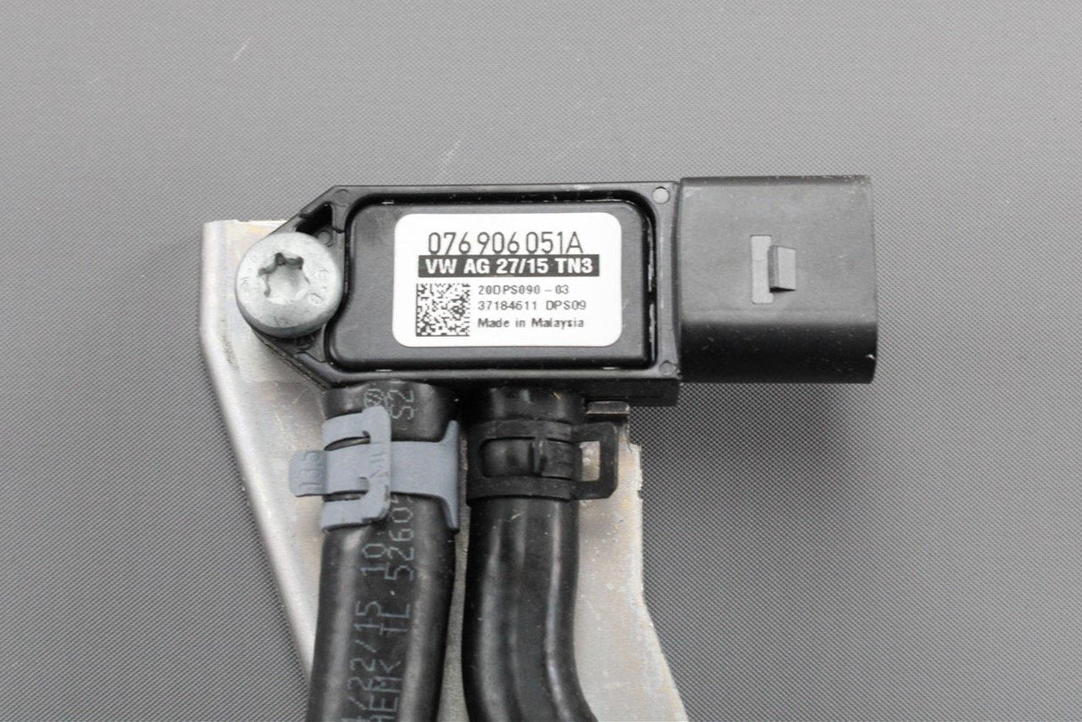 VW Crafter 2006-11 DPF pressure difference sender 2.5 TDI 2E0131552F