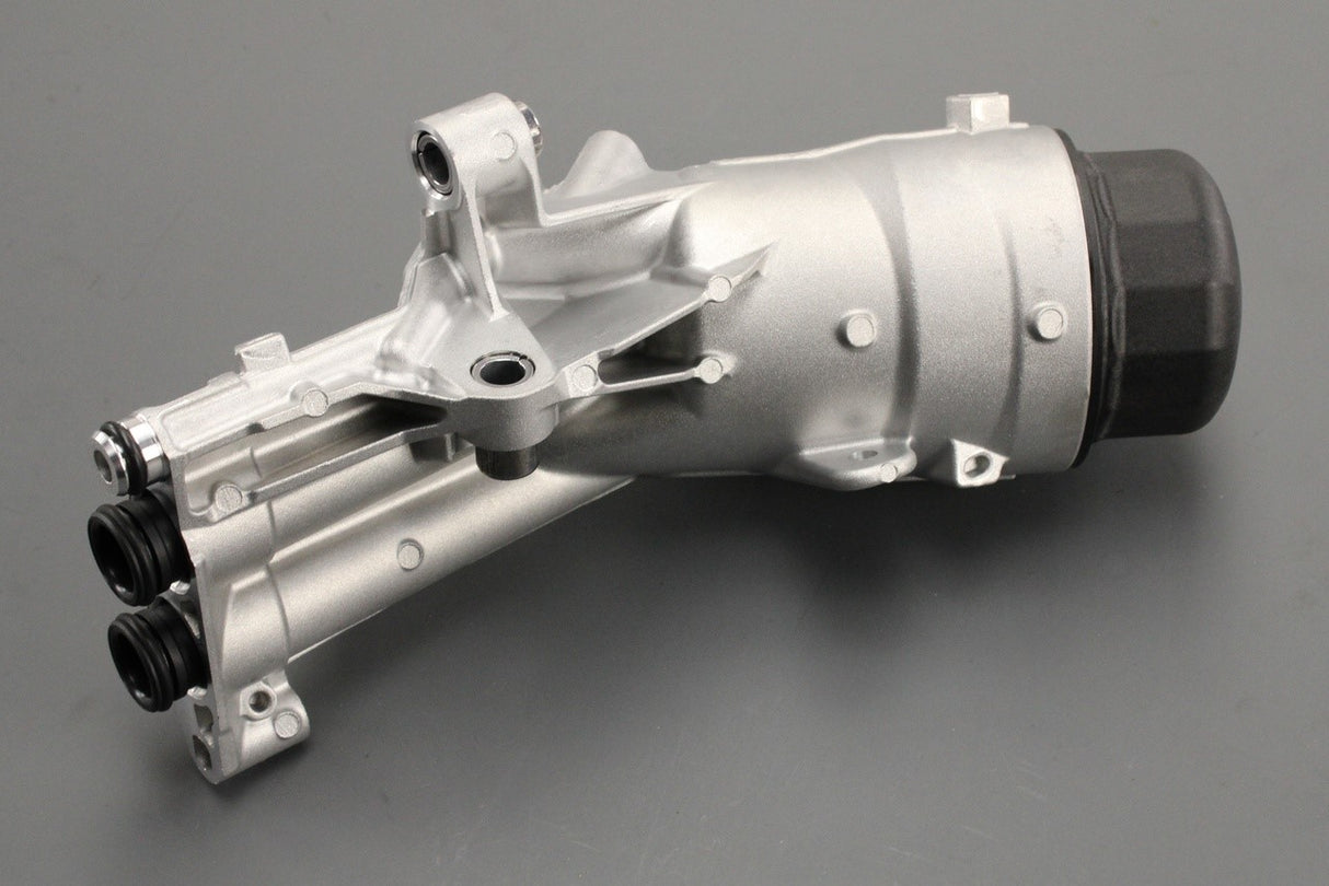 Land Rover Discovery Evoque Velar Defender oil filter assembly LR097159