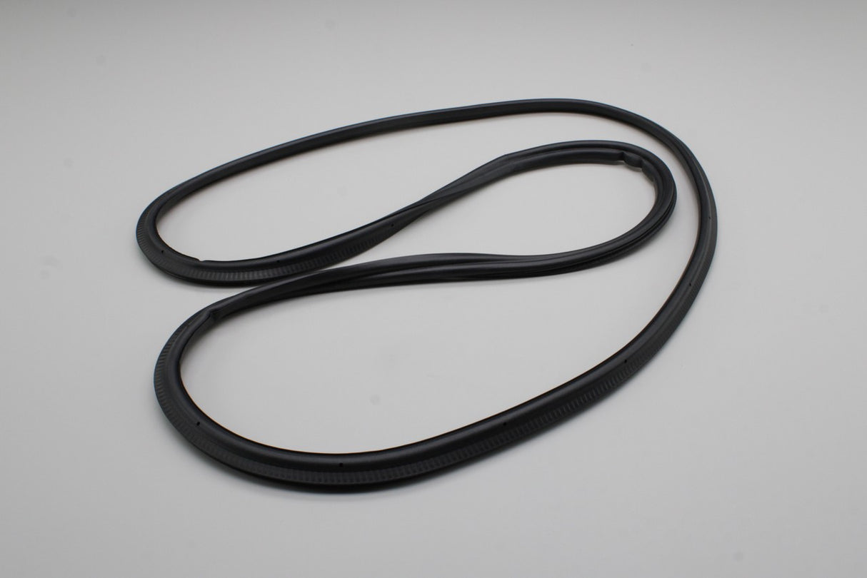 Skoda Fabia Estate 2015-2023 rear boot lid seal 6V9827705E