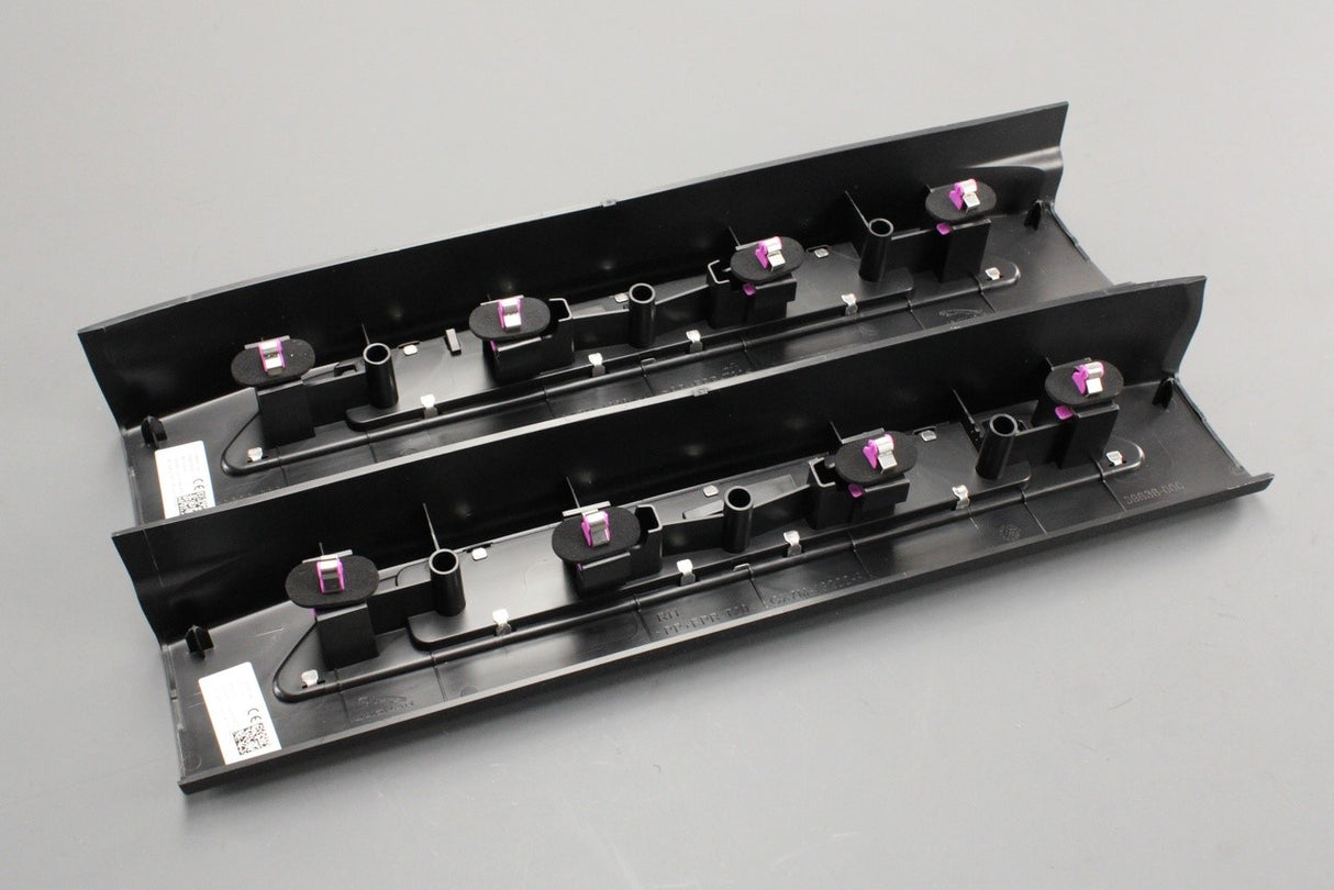 Jaguar XE union jack flag door sill covers (front) T4N7509