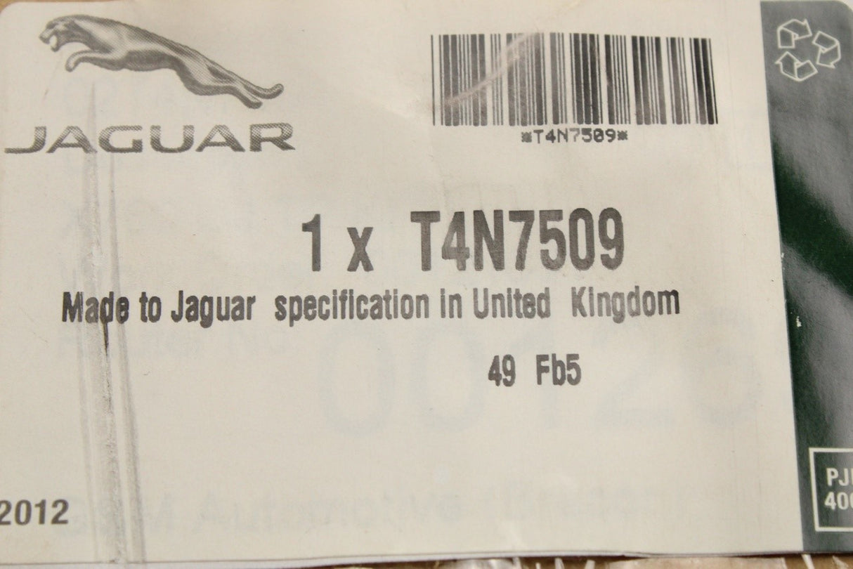 Jaguar XE union jack flag door sill covers (front) T4N7509