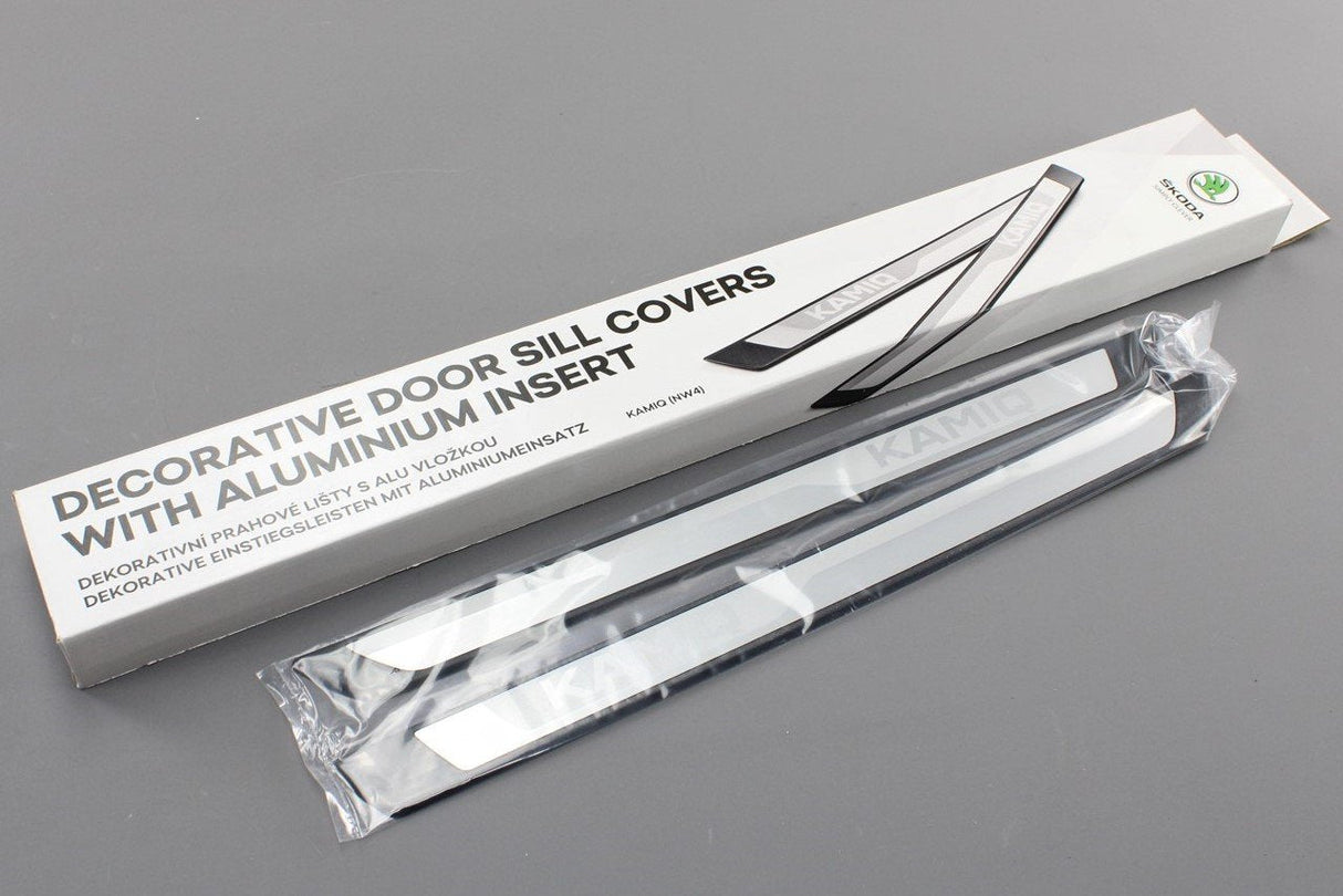 Skoda Kamiq 2019-on door sill protector scuff plates (front) 658071303A