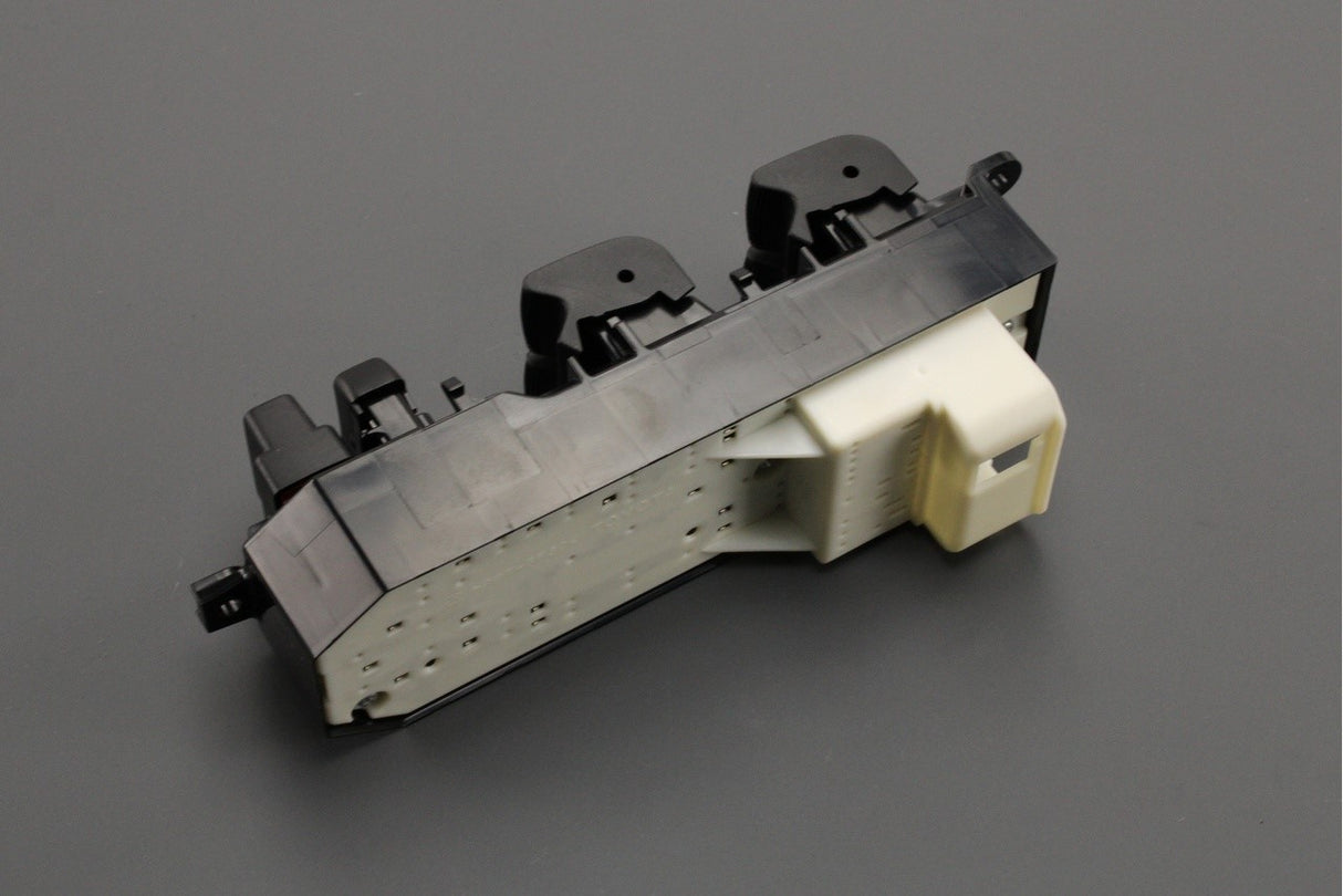 Toyota Auris Yaris 2005-2013 power window switch assembly 84820-02200