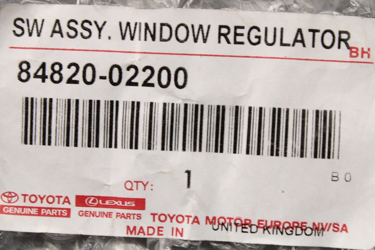 Toyota Auris Yaris 2005-2013 power window switch assembly 84820-02200