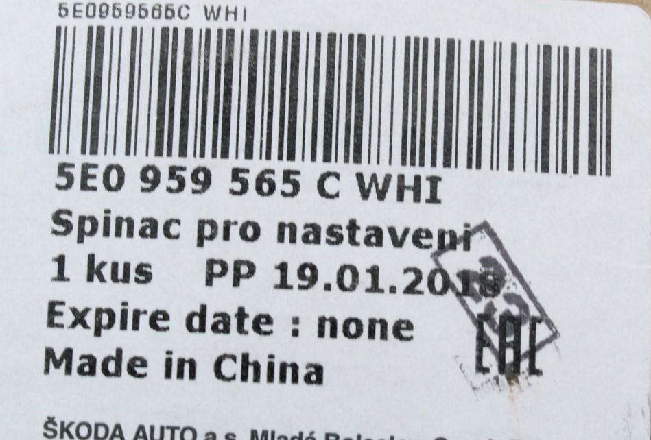 Skoda Octavia 2013-20 electric wing mirror adjust switch 5E0959565C WHI