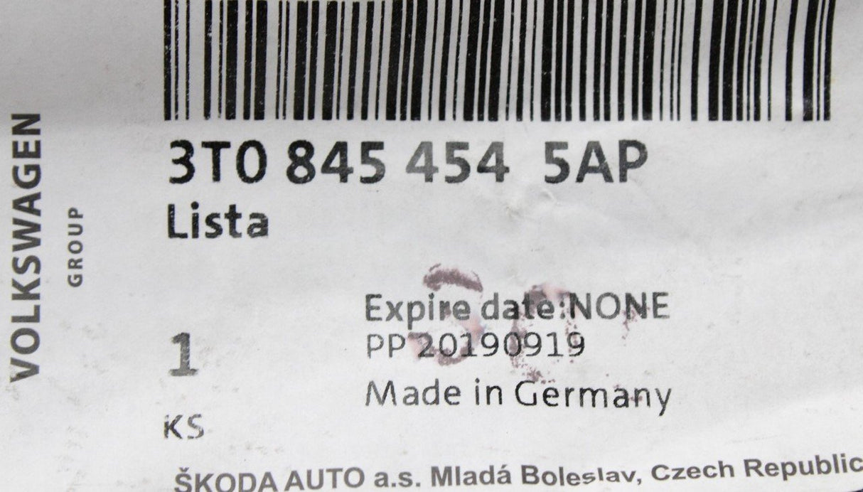 Skoda Superb 3T 2008-15 windscreen side seal strip (right) 3T0845454 5AP