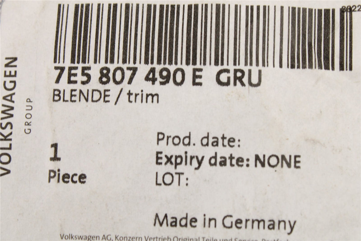 VW Transporter T5.1 front fog light trim (right) 7E5807490E GRU