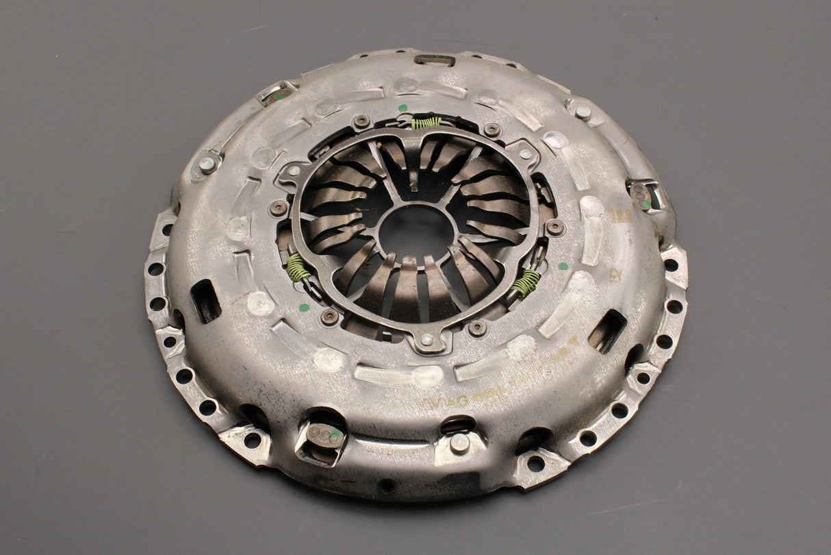 VW Golf MK7 MK7.5 Audi A3 8V Skoda SEAT 2.0TDI clutch kit 04L141015Q