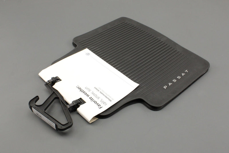 VW Passat 24-on rubber floor mats set (front & rear) 3J2061502 82V