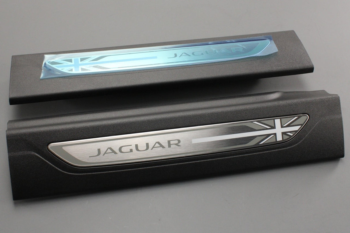 Jaguar XF 16-20 union jack door sill scuff plates (front) T2H17123PVJ