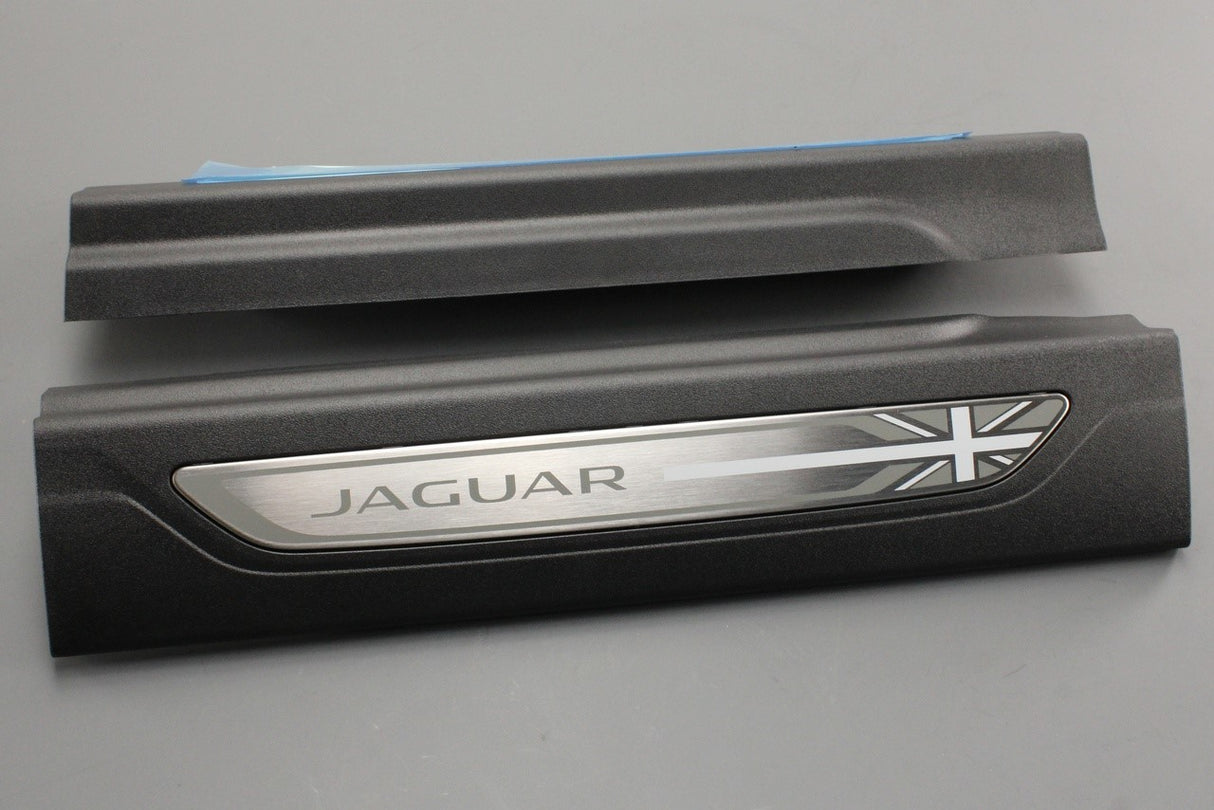 Jaguar XF 16-20 union jack door sill scuff plates (front) T2H17123PVJ