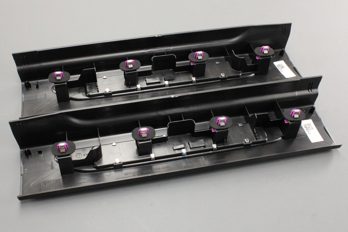 Jaguar XF 16-20 union jack door sill scuff plates (front) T2H17123PVJ
