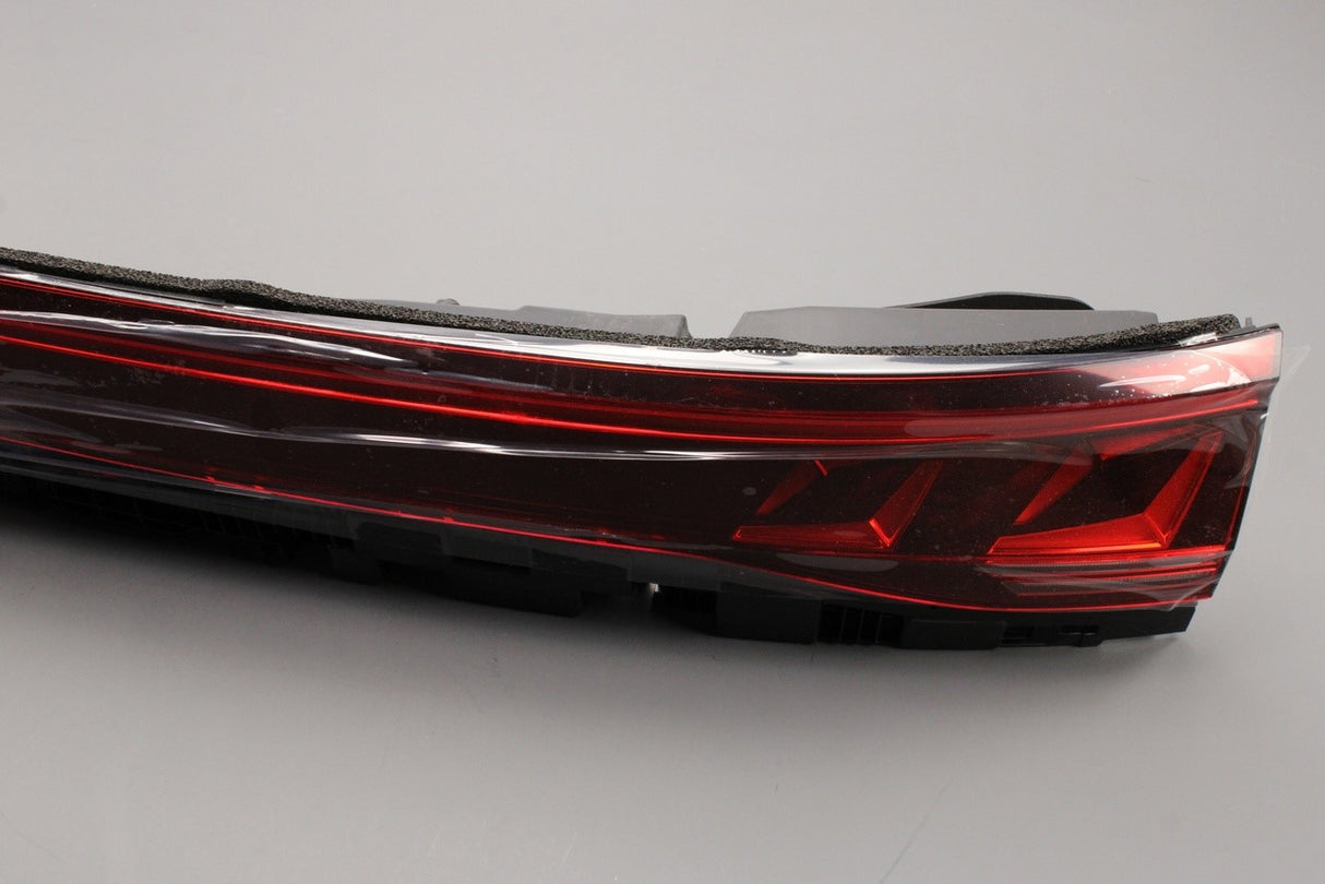 VW Touareg 2018-on LED tail light (rear centre) 760945307E