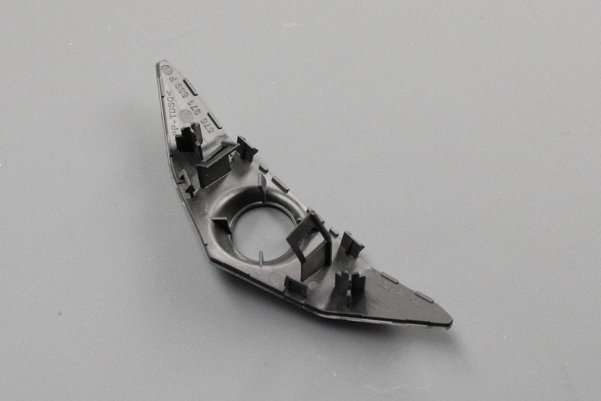 SEAT Ateca 2016-on rear camera surround 575971839F