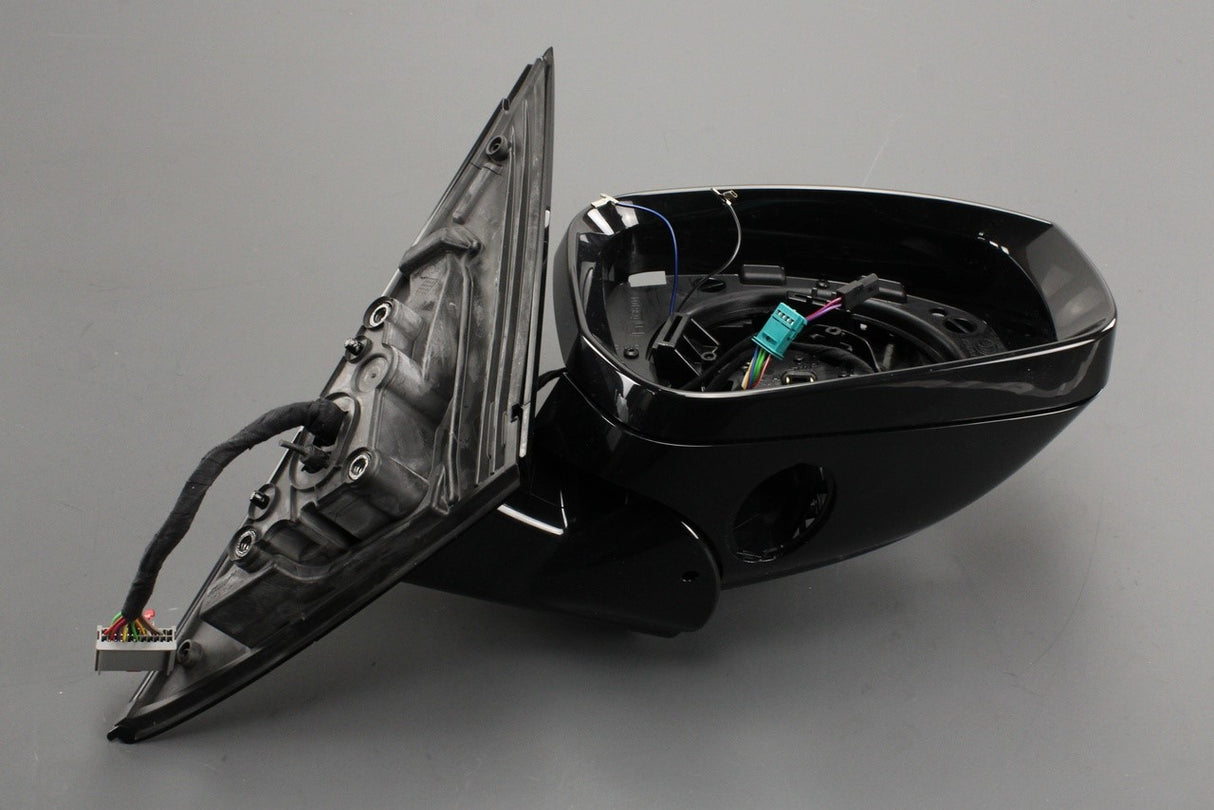 Range Rover Sport 2014-22 wing mirror housing (right) LR065387