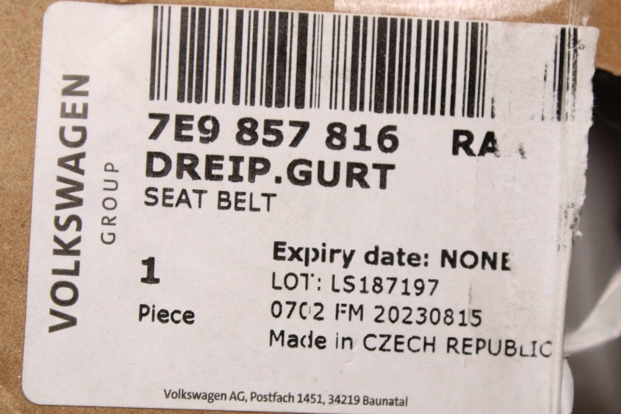 VW Transporter Caravelle 2010-24 seat belt (rear right) 7E9857816 RAA