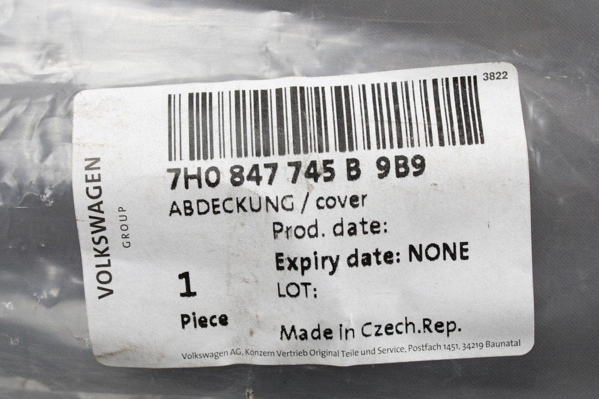 VW Transporter T5 T5.1 T6 sliding window rail cover trim 7H0847745B 9B9