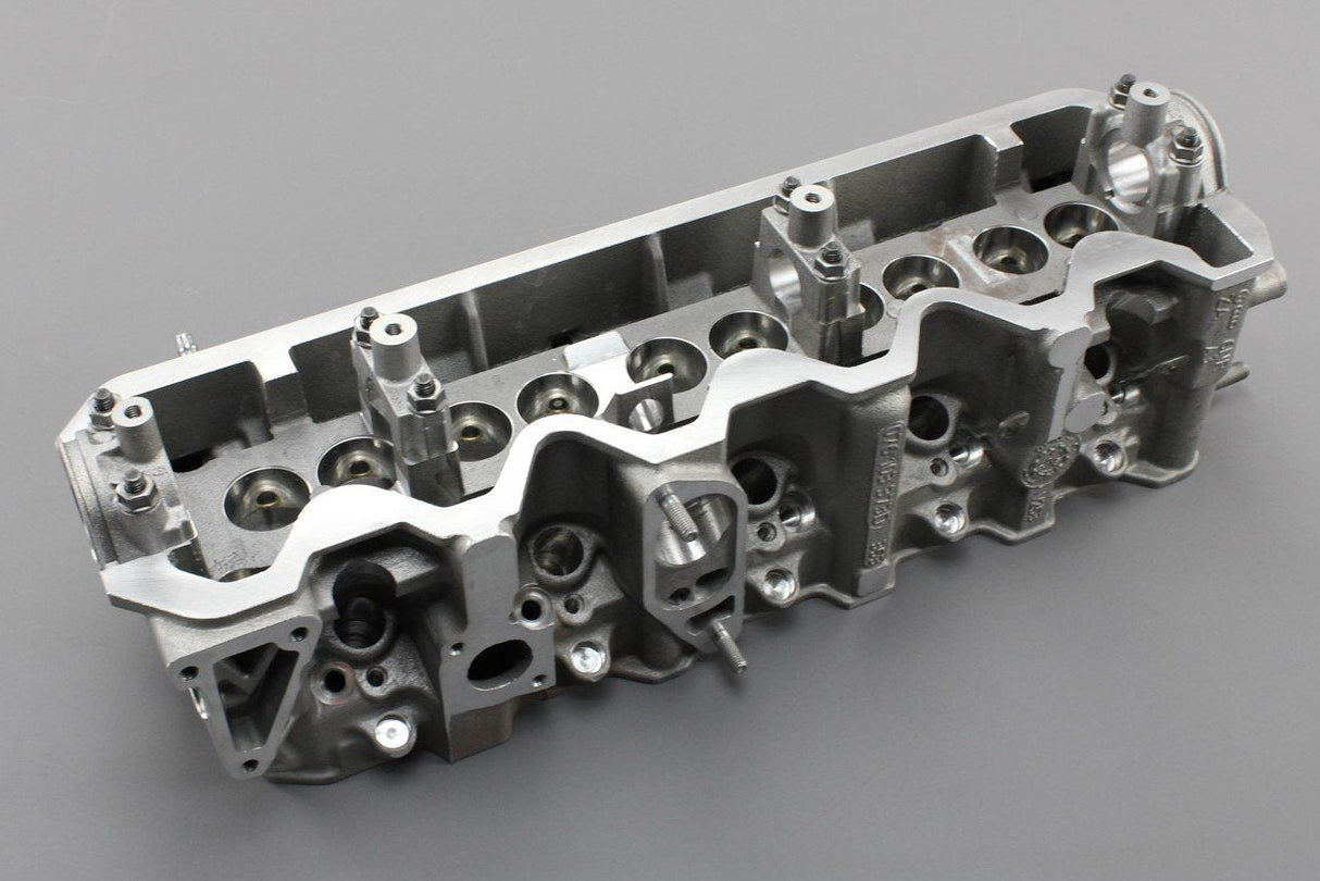 VW Transporter T4 1995-2004 2.5 TDI cylinder head 074103351C