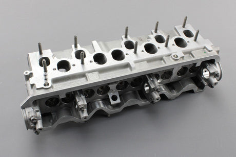 VW Transporter T4 1995-2004 2.5 TDI cylinder head 074103351C