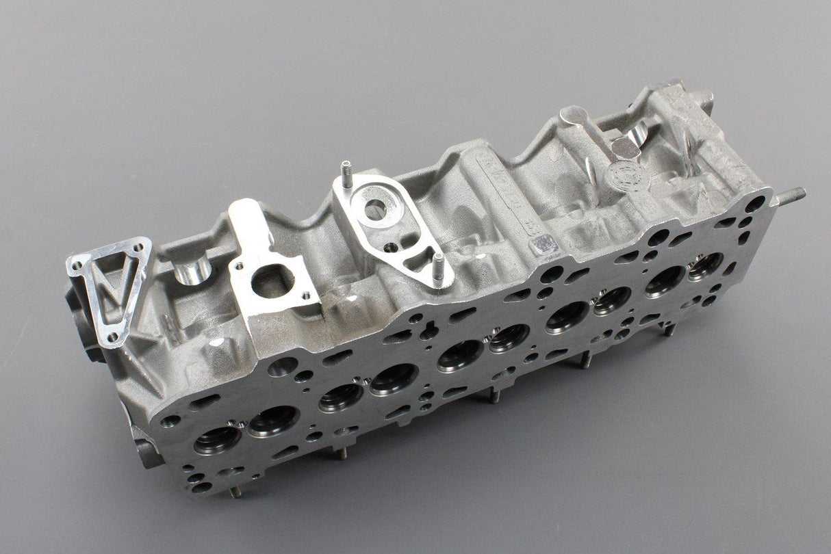 VW Transporter T4 1995-2004 2.5 TDI cylinder head 074103351C