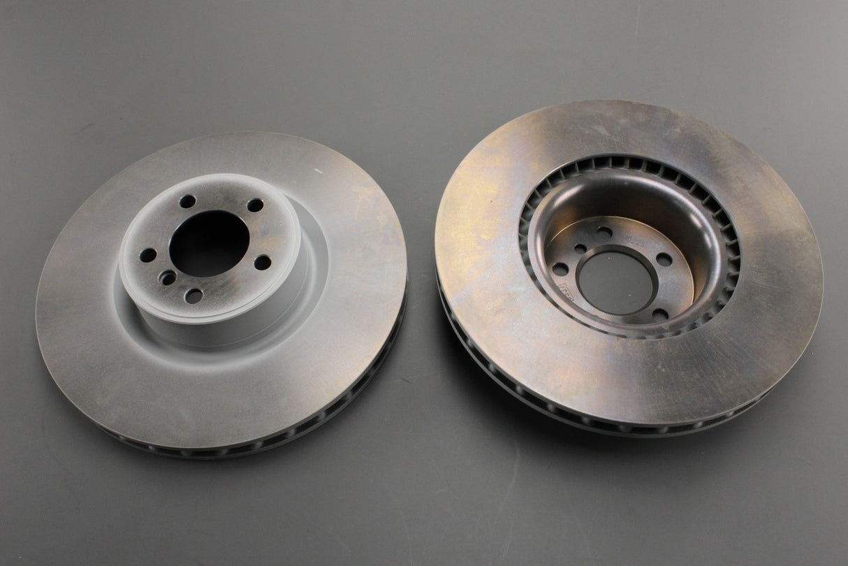 Range Rover 2010-12 brake discs (front) LR031845