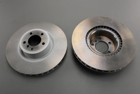 Range Rover 2010-12 brake discs (front) LR031845