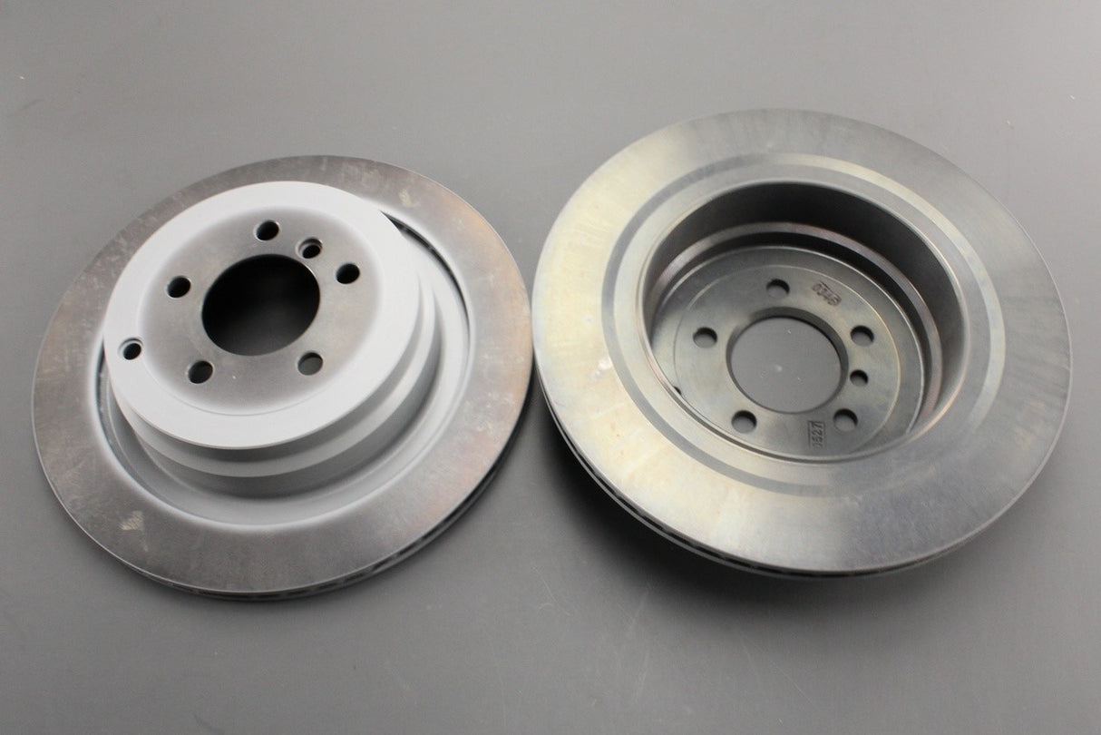 Range Rover 2010-2012 brake discs (rear) LR031844