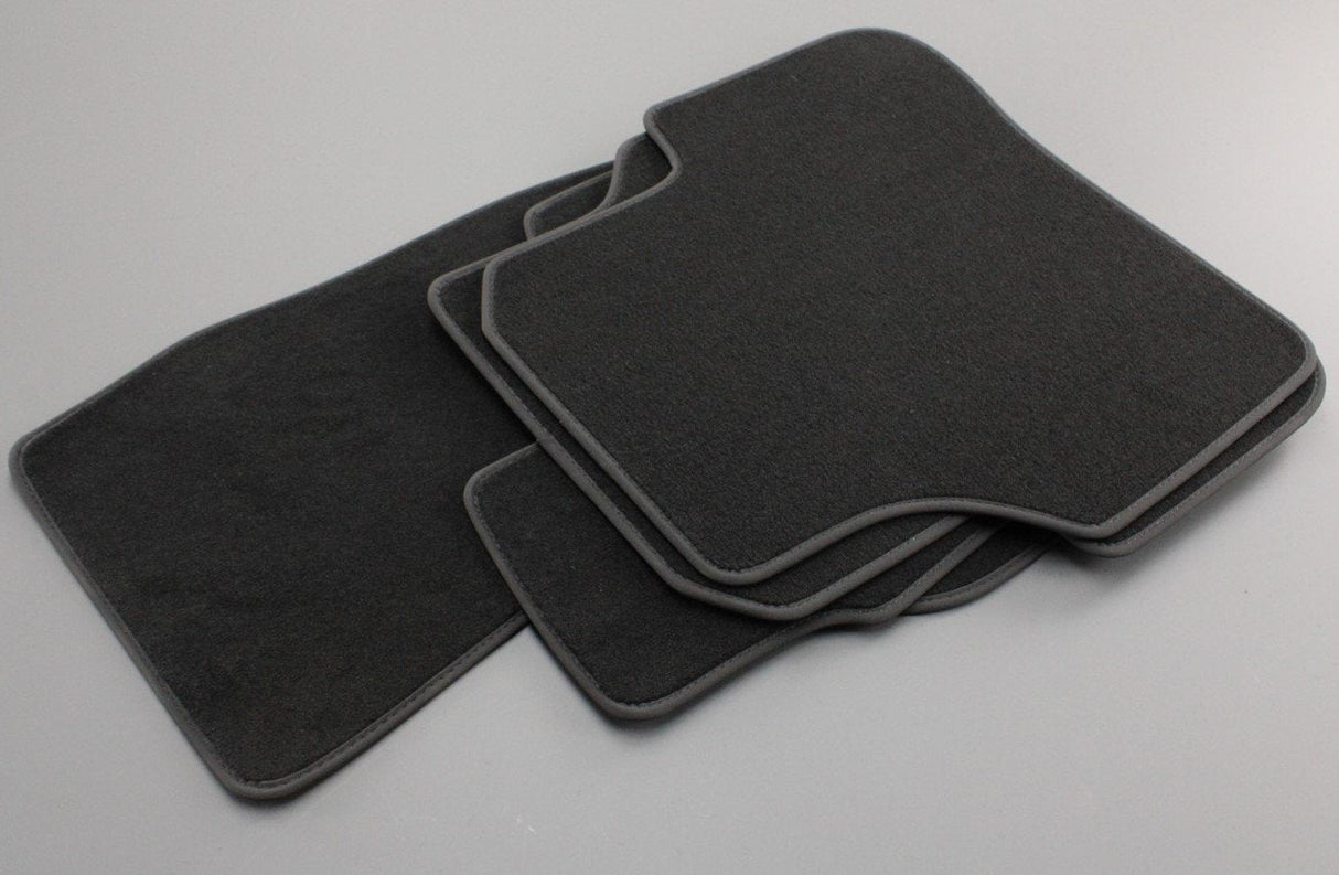 VW Passat B7 11-15 CC 12-17 floor mats set (front & rear) 3C2863011C EUN