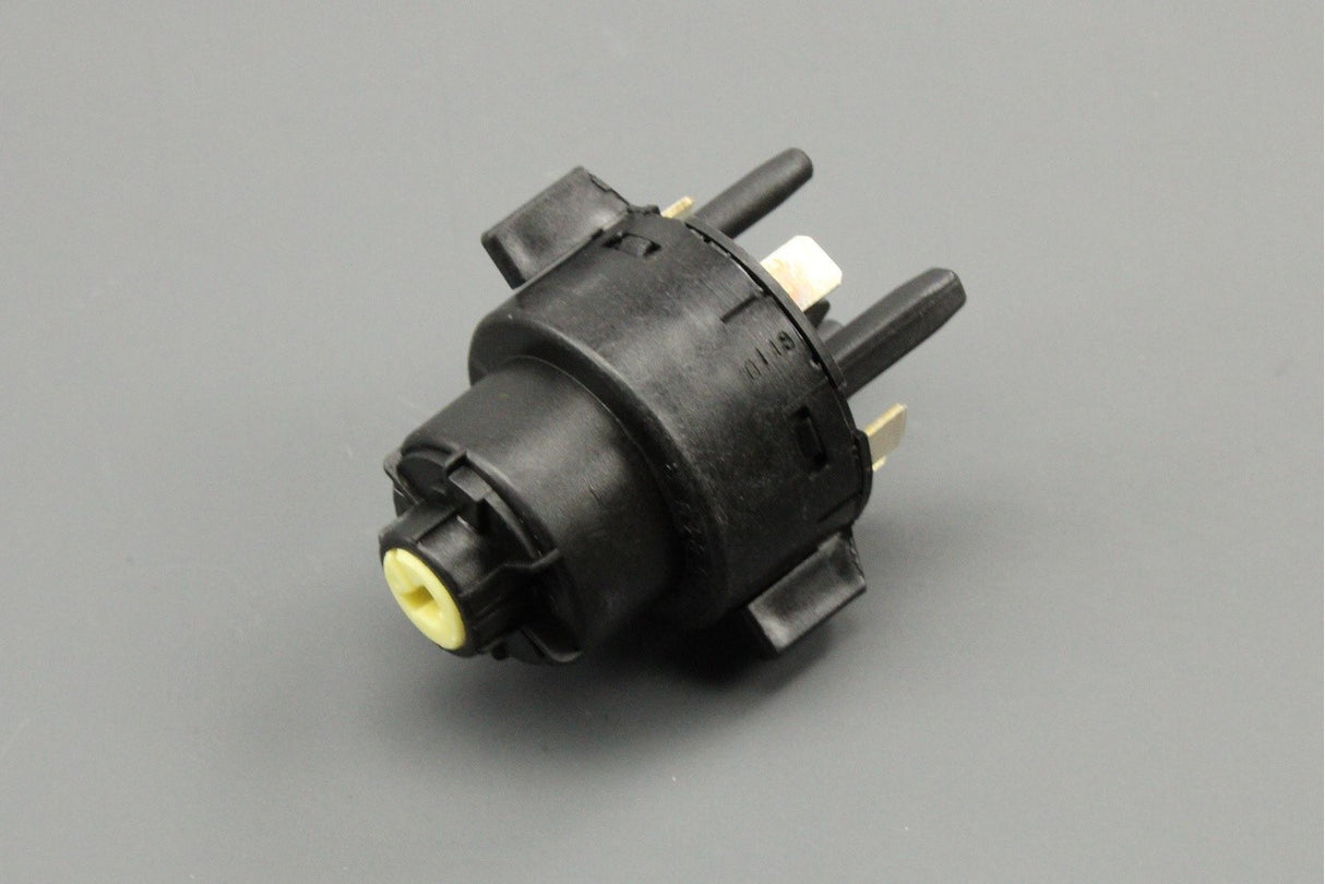 VW Passat B5 Golf MK4 Audi 100 Skoda ignition starter switch 4A0905849B