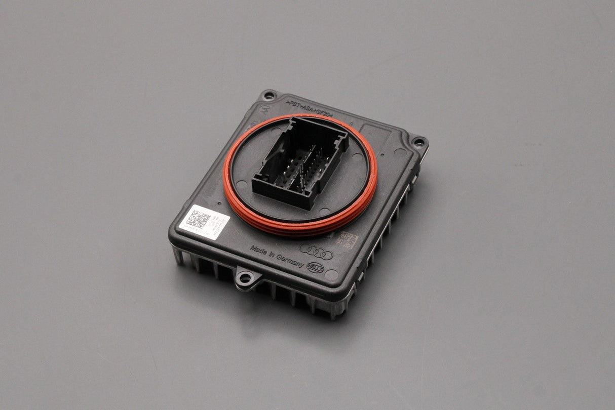 Audi A6 RS6 19-on A7 RS7 19-on LED headlight control module 4K0941572DC