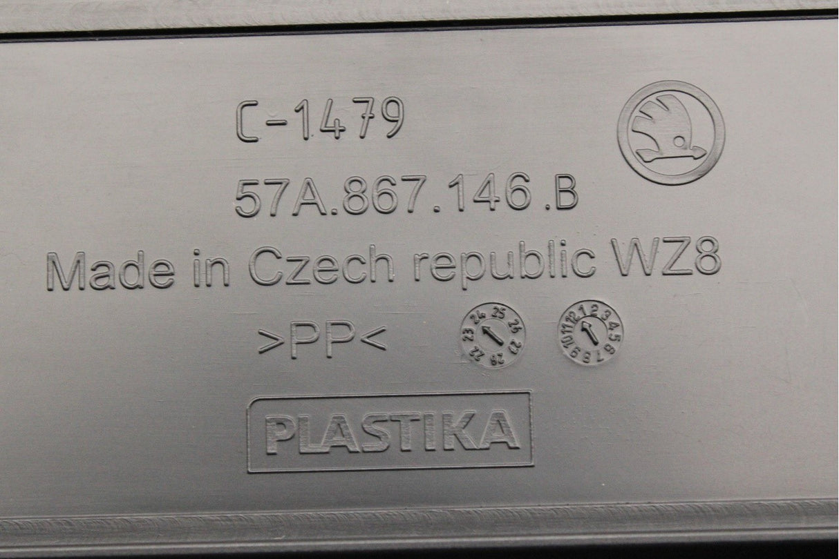Skoda Karoq 18-on luggage compartment stowage box (right) 57A867146B 9B9