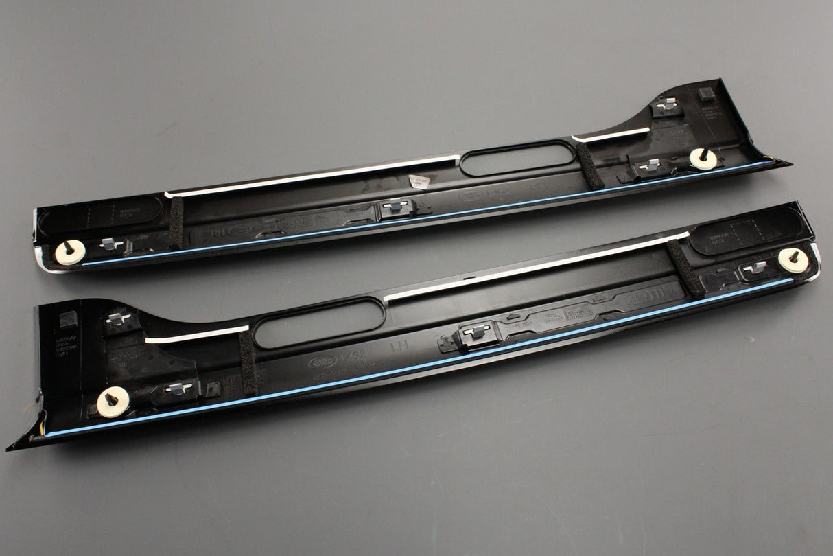 Land Rover Discovery 5 2017-on roof rail finishing trim VPLRR0166