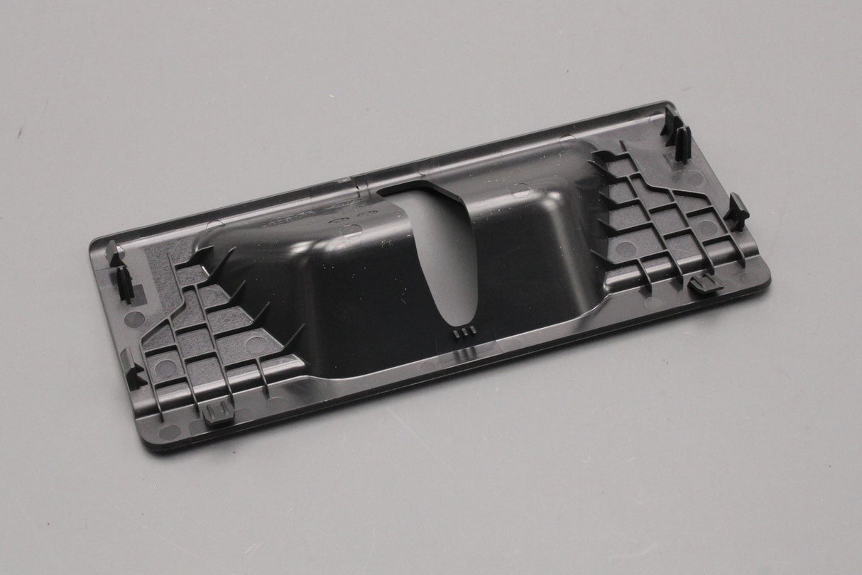 Land Rover Discovery 5 2017-on interior tailgate latch cover LR088769