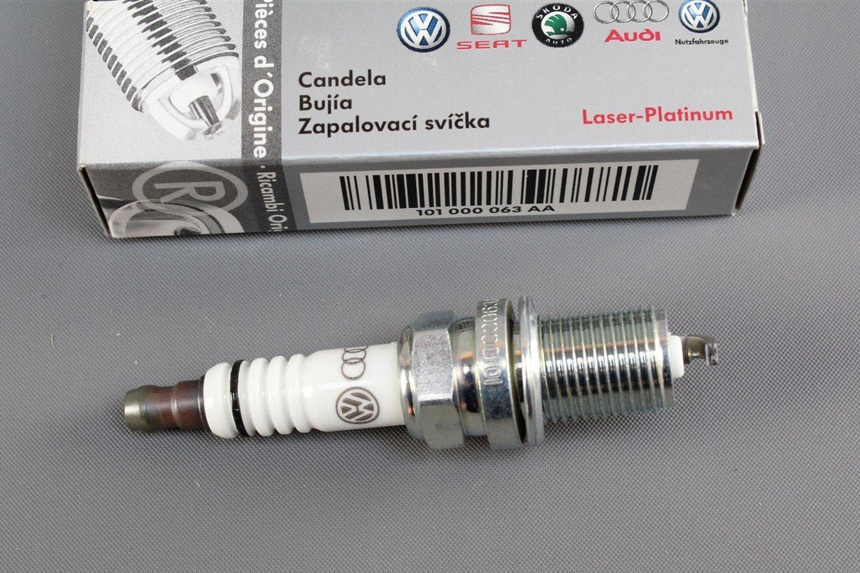 VW Golf MK4 Audi A3 TT Leon 1.8T longlife spark plugs x4 101000063AA