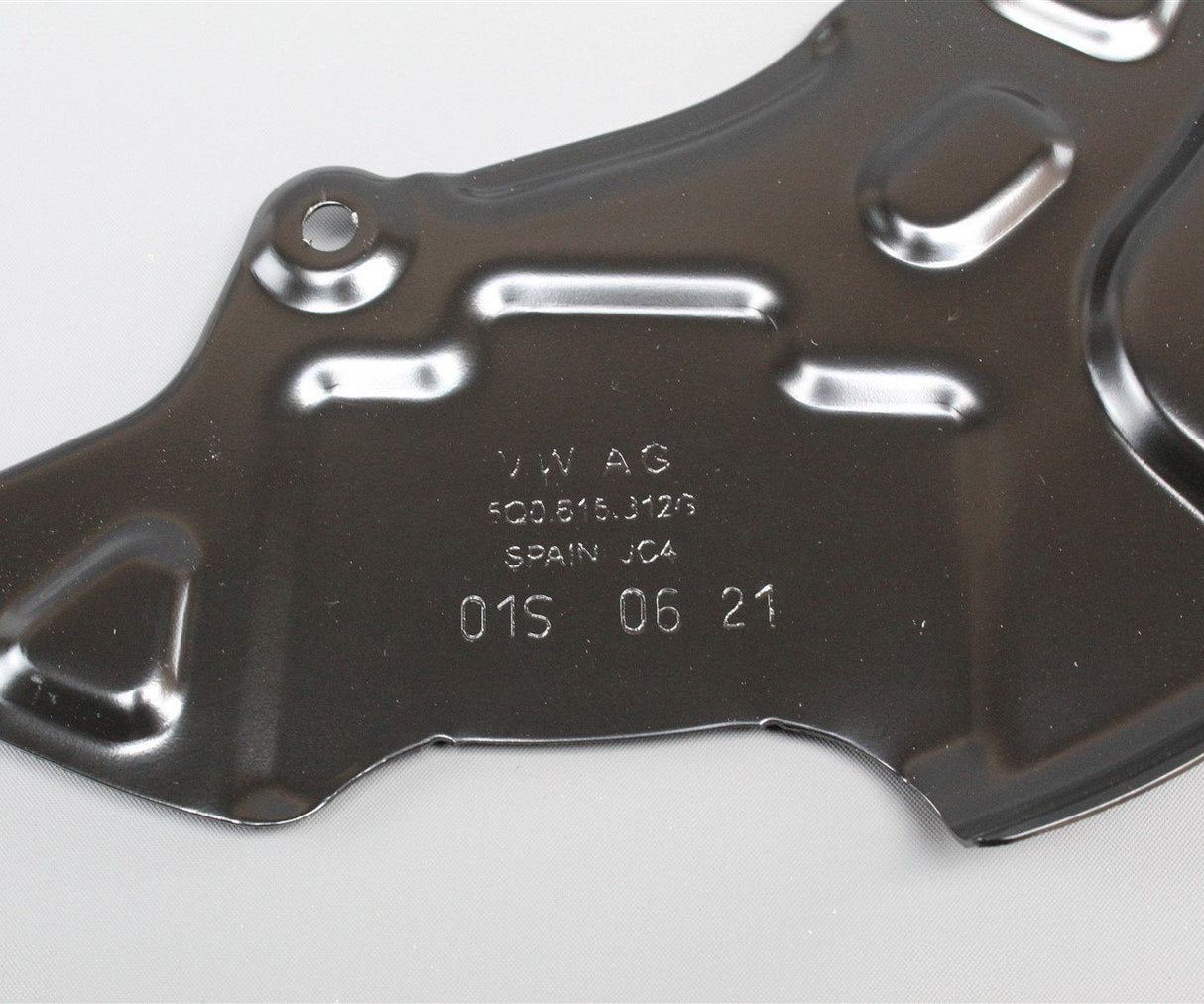VW Golf MK7 A3 TT Leon Octavia front right brake disc shield 5Q0615312G