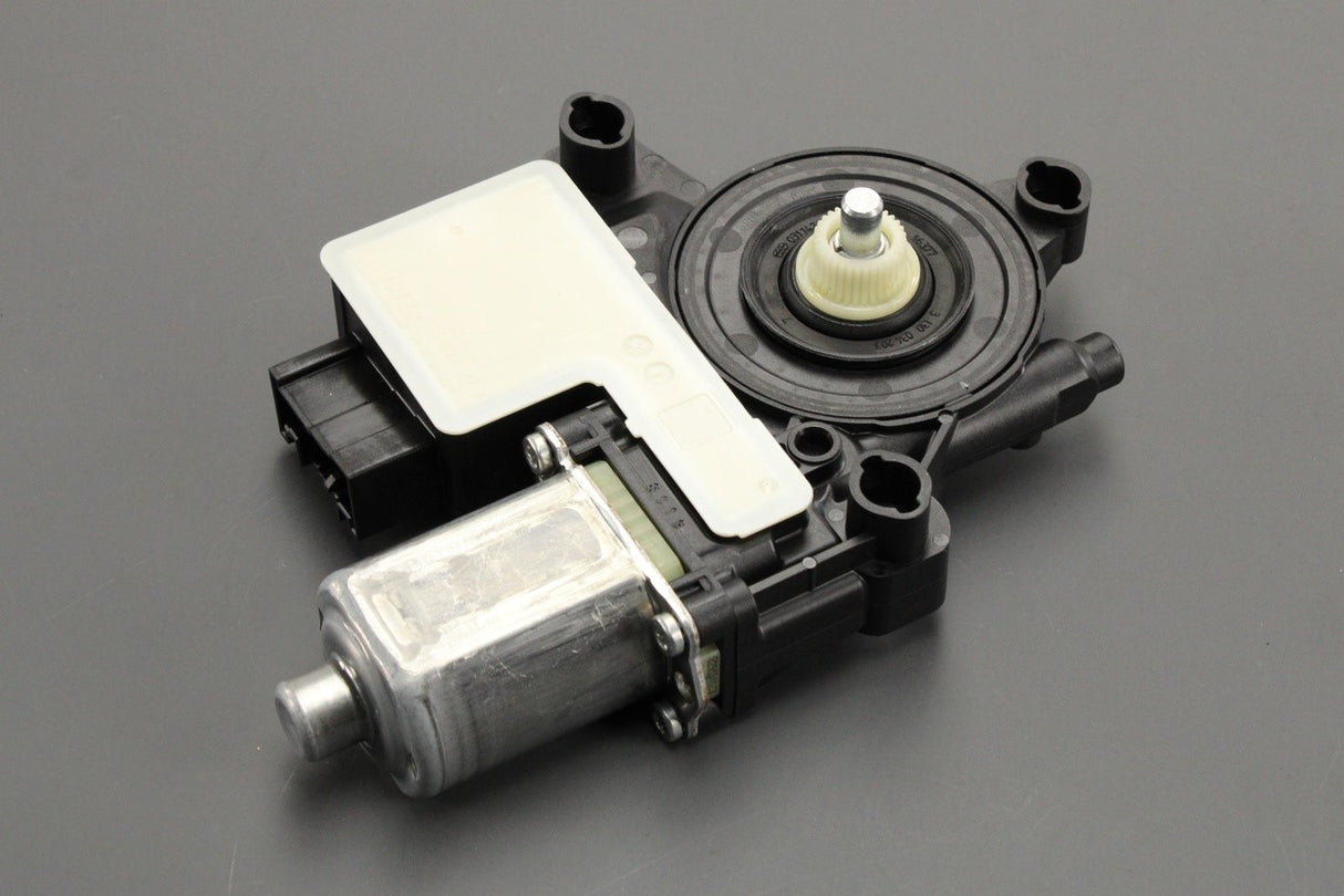VW Polo 18-on Skoda Fabia SEAT Ibiza window motor (front left) 2Q2959882