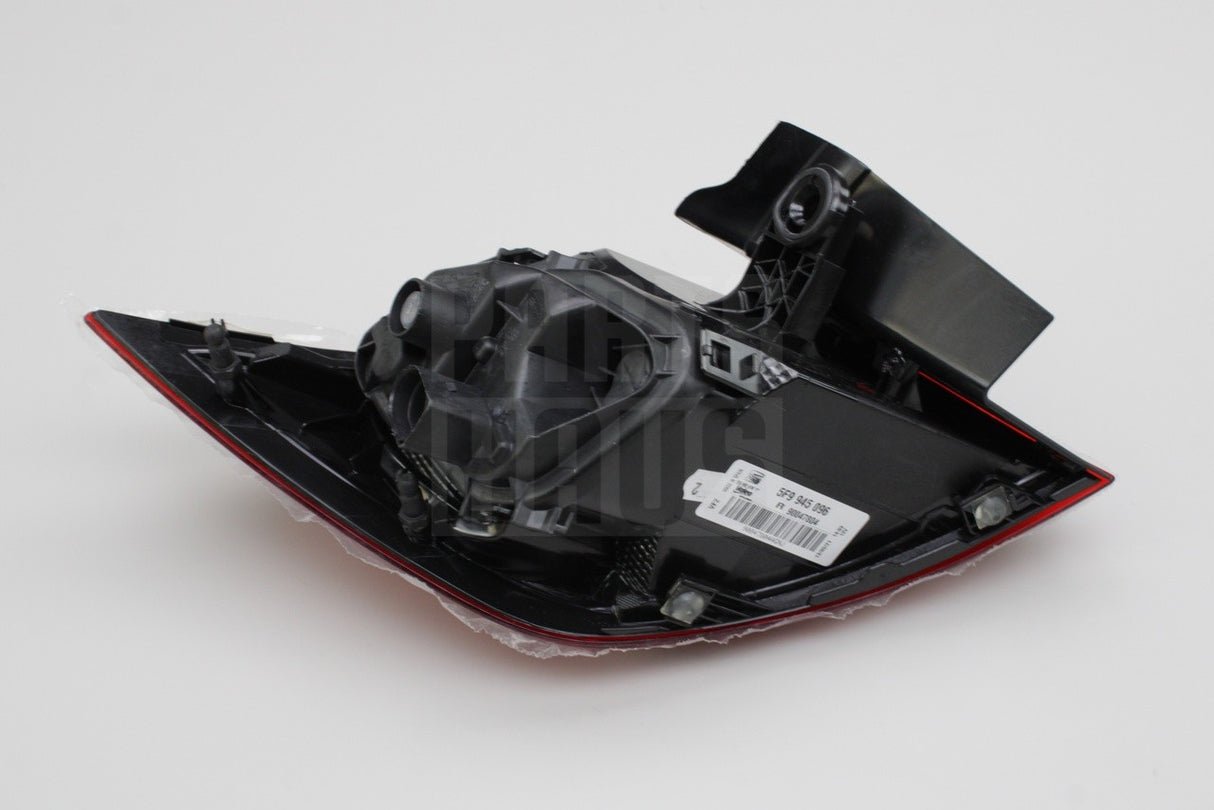 SEAT Leon Estate 2013-2020 rear outer tail light (right) 5F9945096