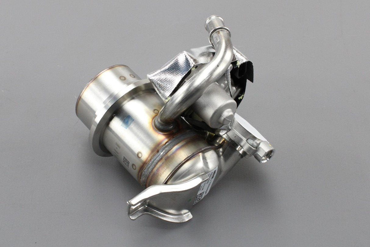 VW Beetle Caddy CC Scirocco Skoda Yeti 2.0 TDI EGR cooler 04L131512AK