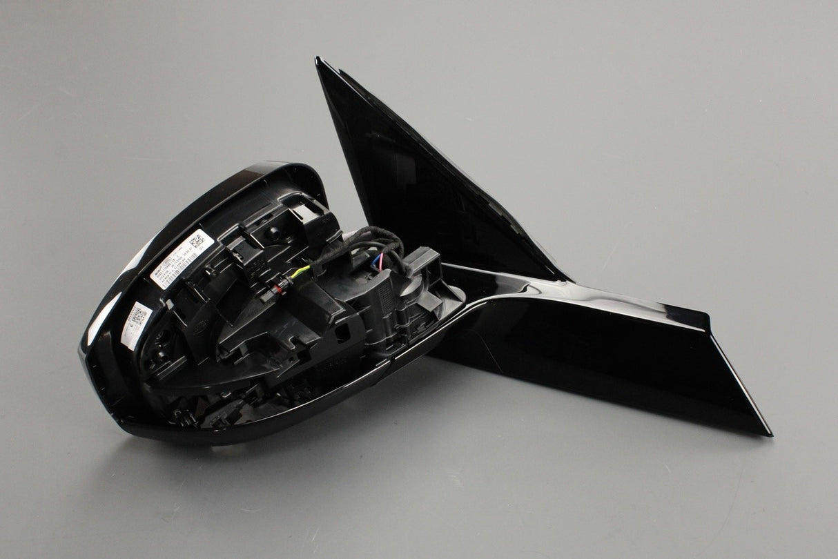 Land Rover Discovery 5 2017-on wing mirror housing (right) LR083169